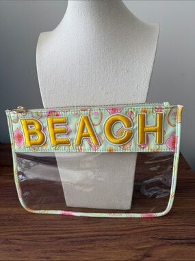 NWOT Kenz Kustomz “BEACH “ Clear Pattern Trimmed Organizer Bag.